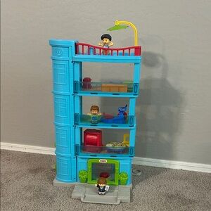 Fisher-Price Little People Friendly People Place